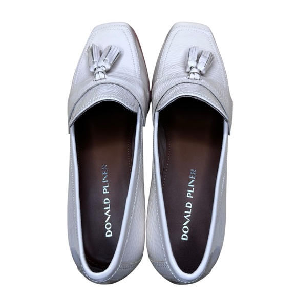 Donald Pliner Avici Crinkle Patent Leather Loafer in Putty NWT Size 8.5 - Picture 7 of 12